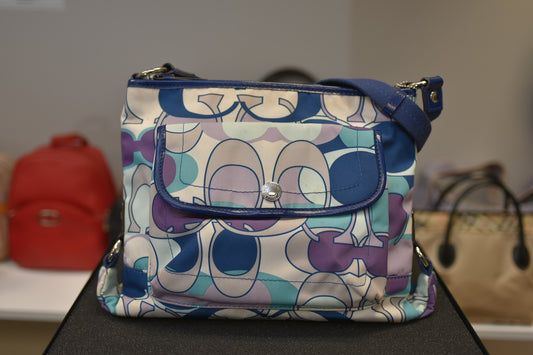 Coach M1120-F18840 Kyra Daisy Scarf Nylon Signature Crossbody Bag Purse SALE